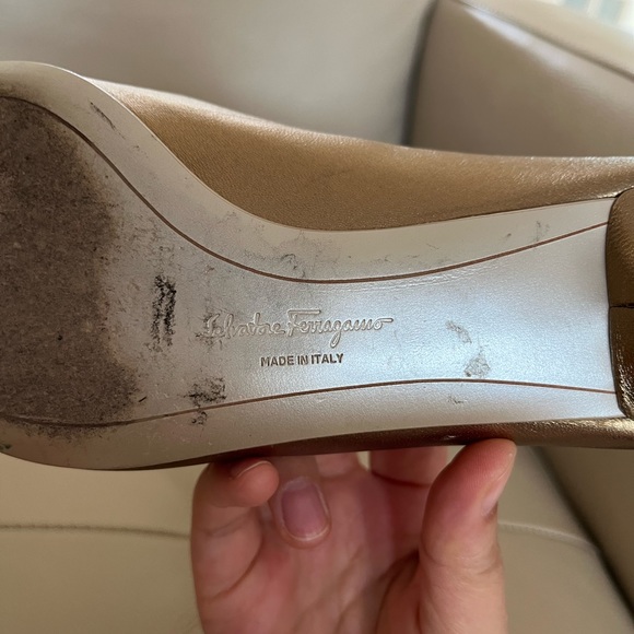 Salvatore Ferragamo Gold Lamb Leather Pumps DB81715 E830 (size 6) - Picture 5 of 6